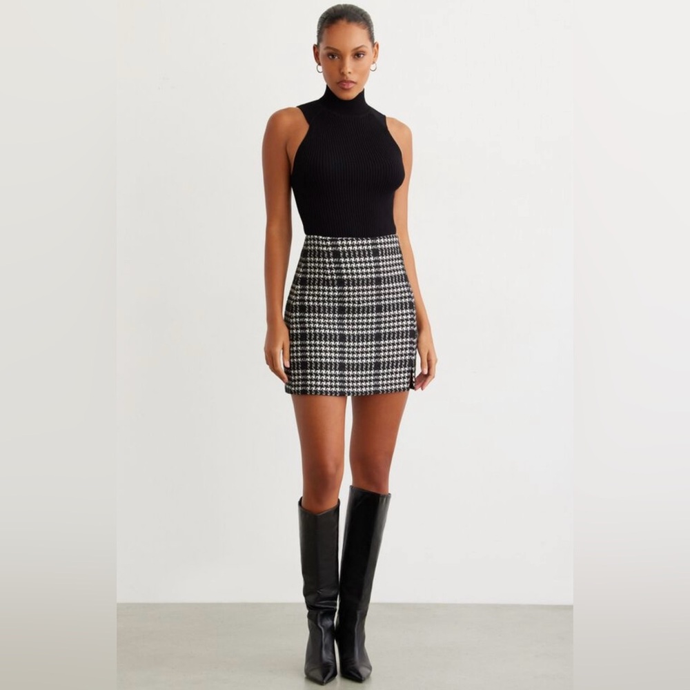 NWT Daphne Houndstooth Mini Skirt - Picture 2 of 8